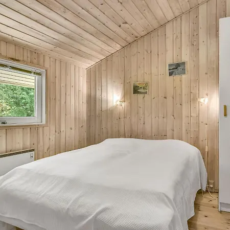 Gorgeous Home In Tranekaer With Sauna Semesterbostad