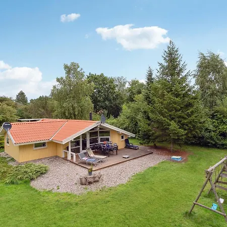 Gorgeous Home In Tranekaer With Sauna Holiday home